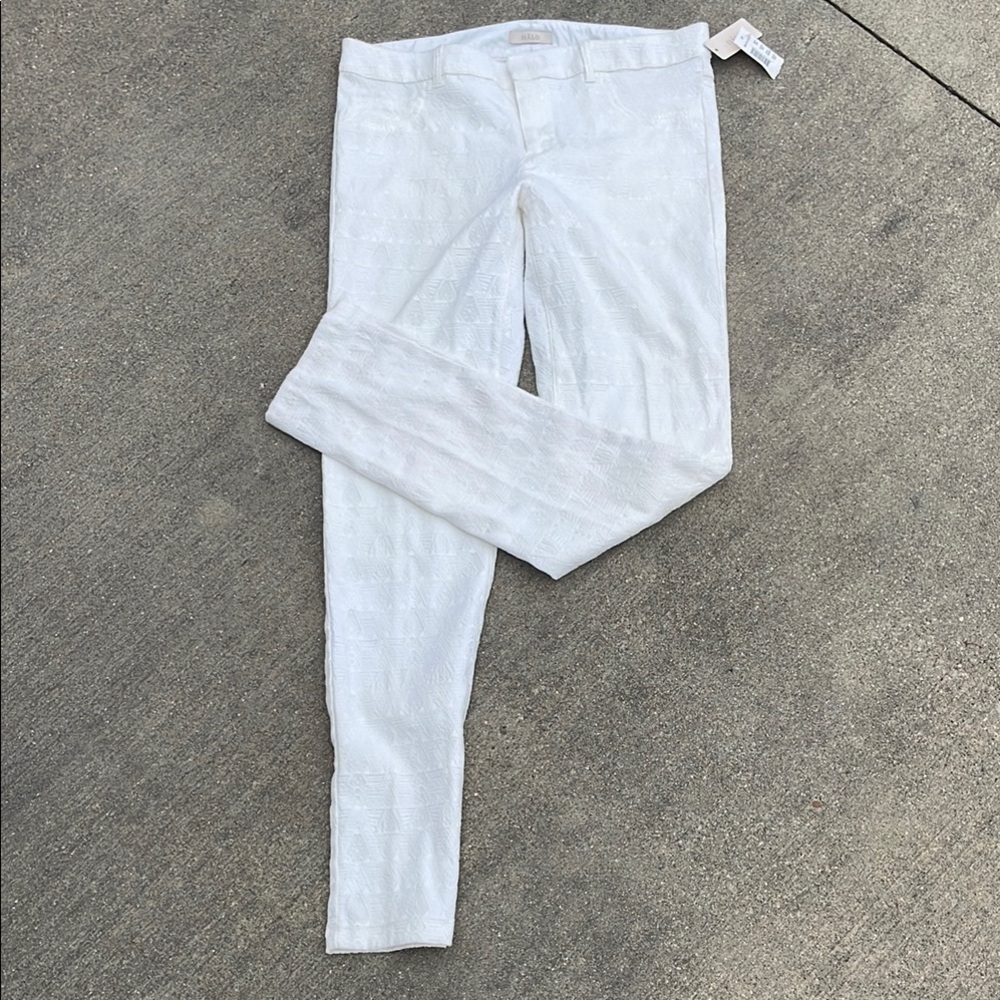 Halo Ivory Baltic Hues Womens Textured pants size 12 NWT Skinny Beach Classic